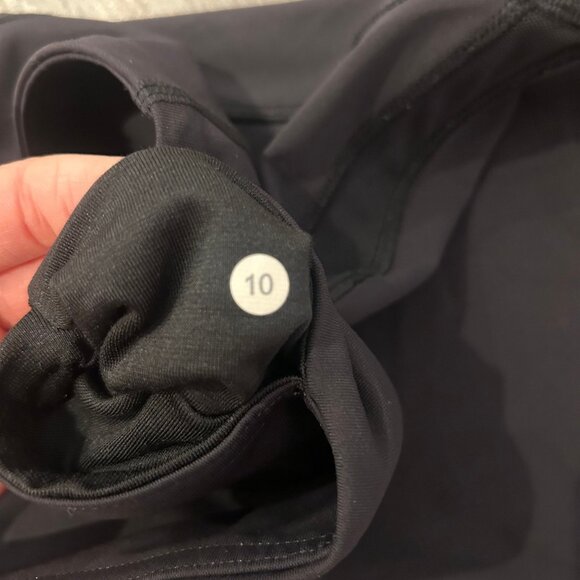 Lululemon Cool To Street Crop Leggings Women's Size 10 in Black - EUC! - Picture 2 of 3